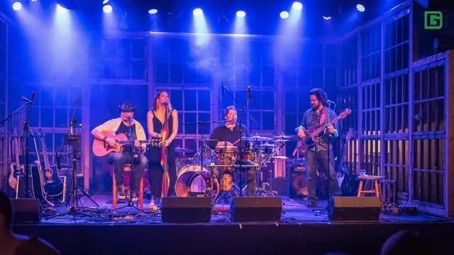 Mama’s Black Sheep with Sweet Leda